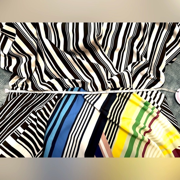 ELOQUII Size 16 Black and White Graphic Dolman Sleeve Dress with Color Insert - Picture 6 of 7